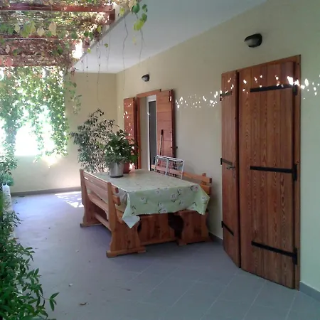 Bubi Hvar Apartments 1 Hvar Town Exterior photo