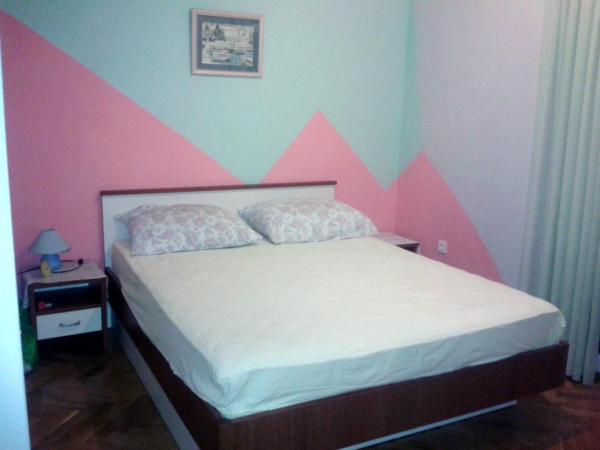 Appartamento Bubi Hvar 1 *